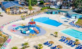 Vue aérienne piscines du camping Les Dunes de Contis